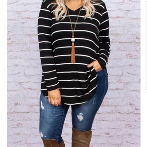 Chic soul black and white striped tunic